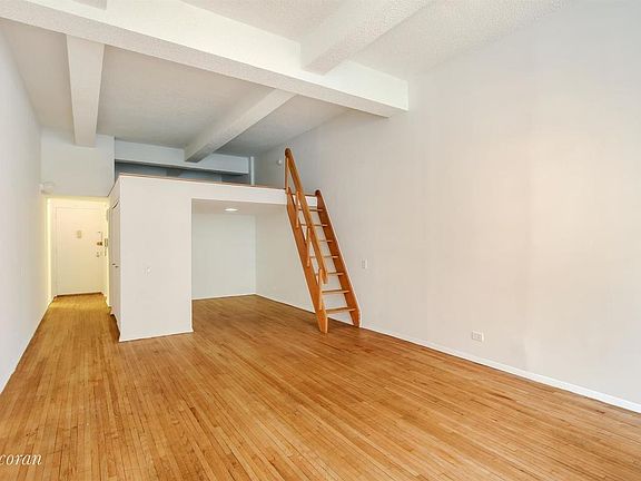 4th image of 148 W 23rd St APT 4H