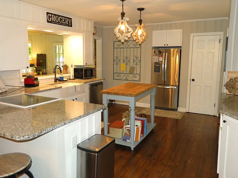 744 McClure Dr — Photo 16