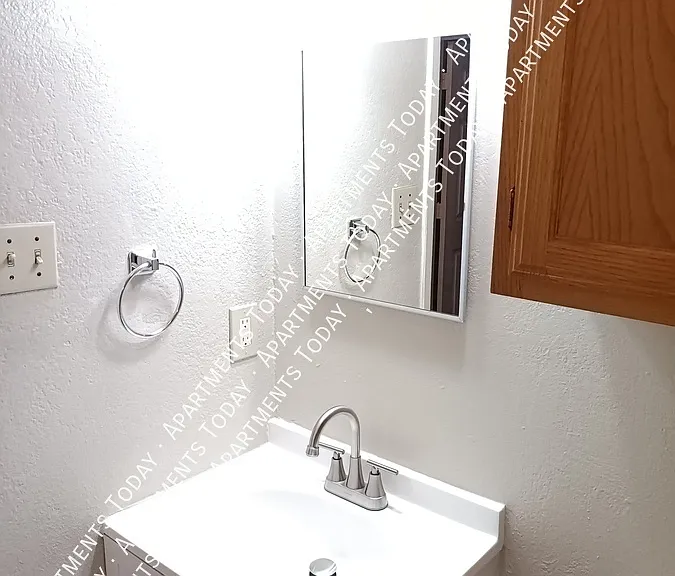 112 S Summit St #11 — Photo 13