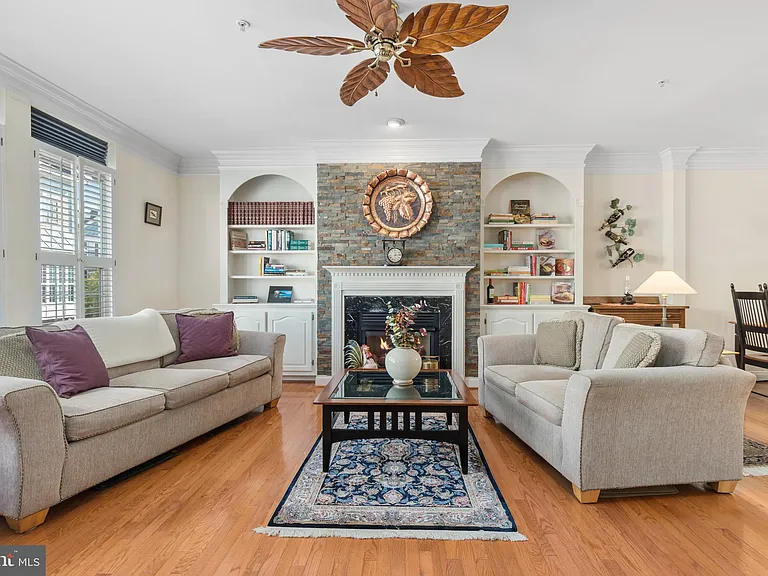 5114 Oneill Ln — Photo 8