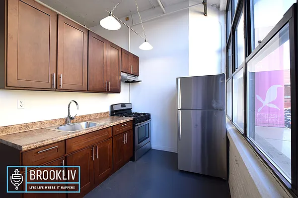 Rented by null | media 12