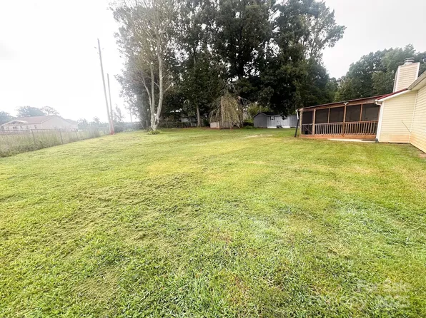 115 Setter Ct, Statesville, NC 28625