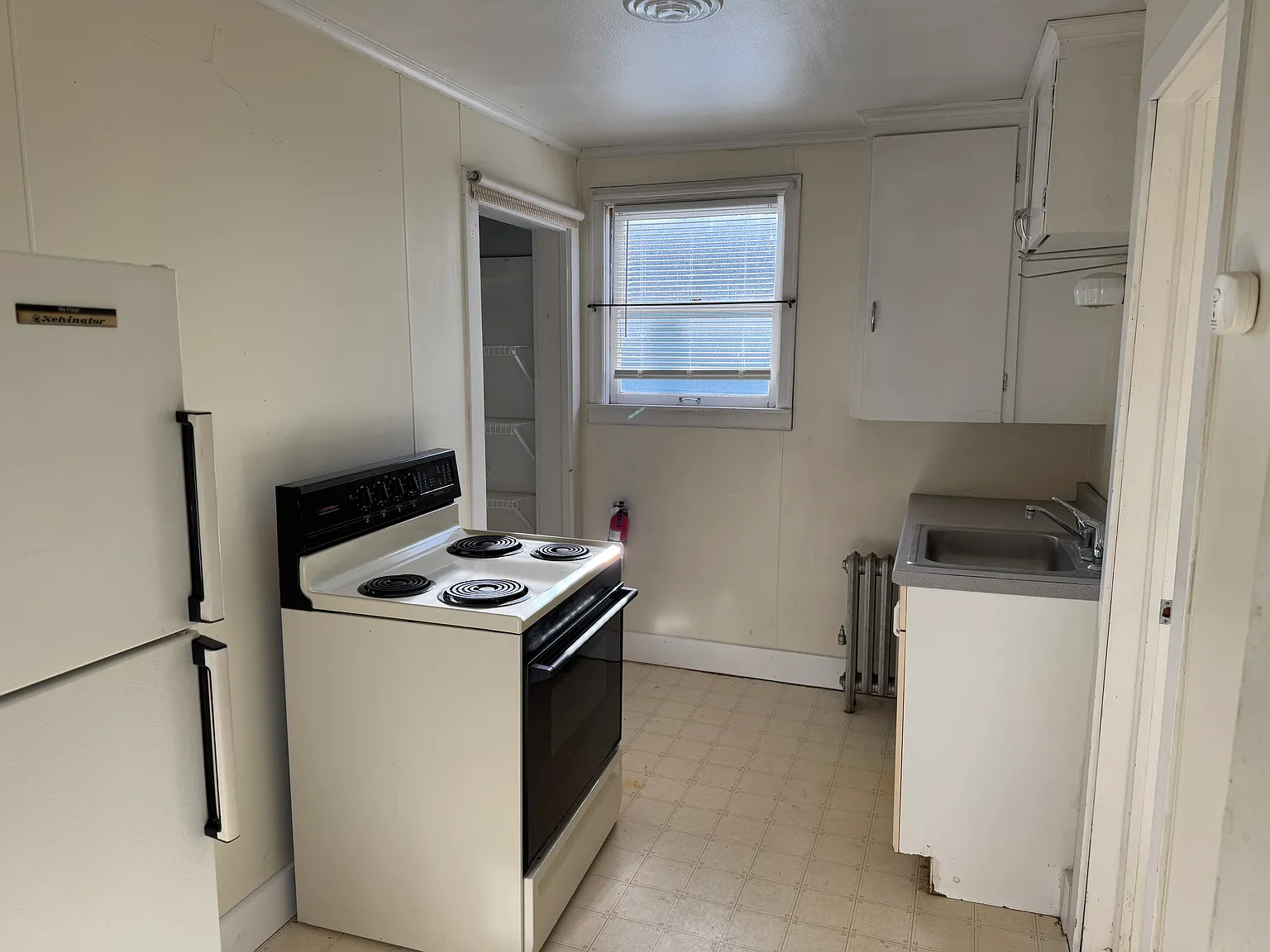 1 bed, 700 sqft, $960 — Photo 3