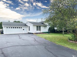 1820 Sheick Rd, Monroe, MI 48162