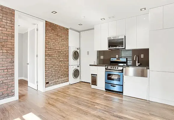 Rented by REAL New York | media 2