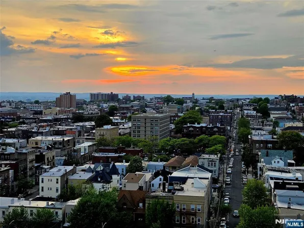 6600 John F Kennedy Blvd E #15J, West New York, NJ 07093