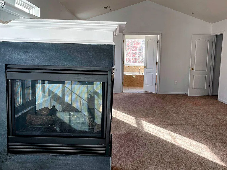 2900 Valerian Ln — Photo 17