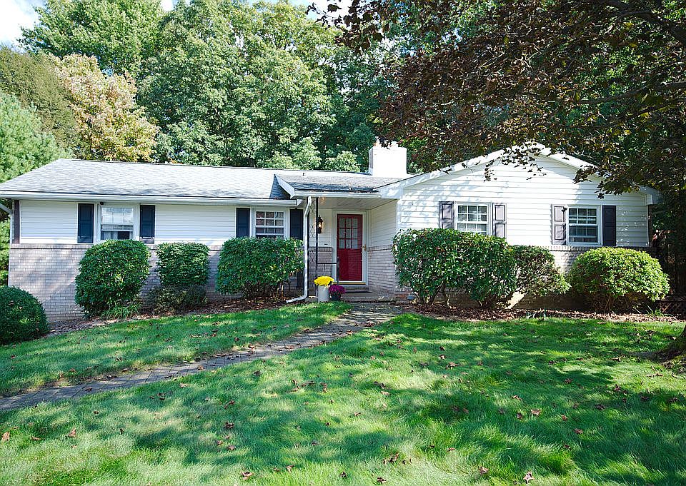 1st image of 634 Buckingham Dr
