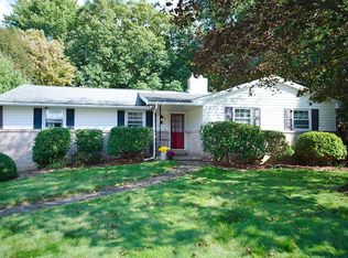 634 Buckingham Dr, Greensburg, PA 15601