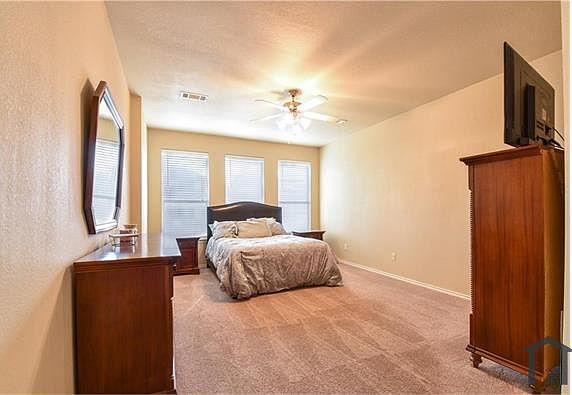 5th image of 9137 Vineyard Ln