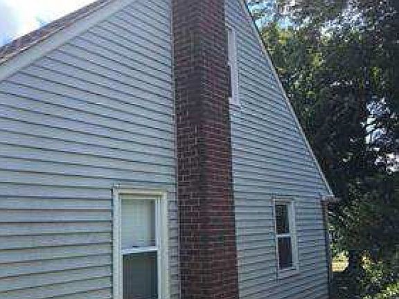 4th image of 307 Marsh Ln