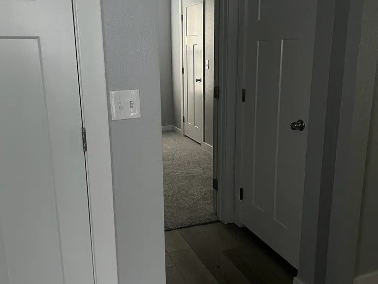 325 E Daugherty St — Photo 6