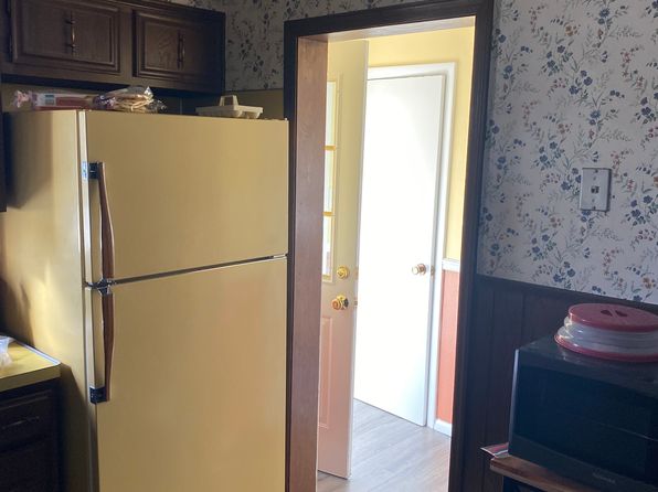 (undisclosed Address)