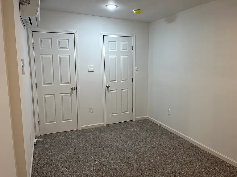 7 E Church St #4 — Photo 7