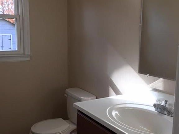4th image of 540 Briarwood Cir