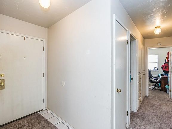 5th image of 4709 Crest Pl