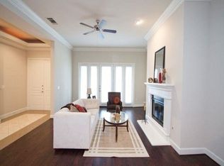 2826 Bookhout St APT 9001, Dallas, TX 75201