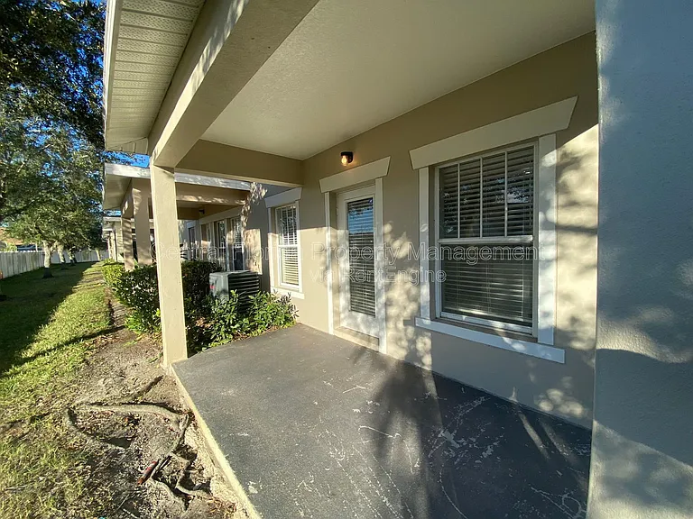 2076 Cypress Bay Blvd — Photo 20
