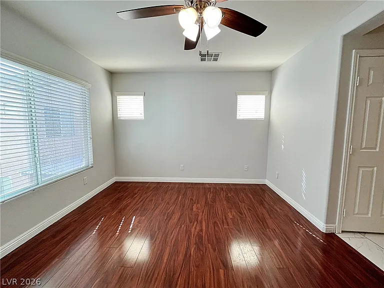 1627 Bamboo Rain Ave — Photo 10