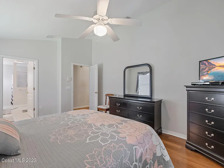 7163 Egbert St — Photo 15