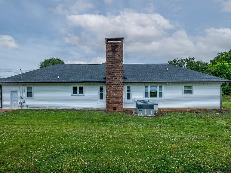 2541 Mooresville Hwy — Photo 30