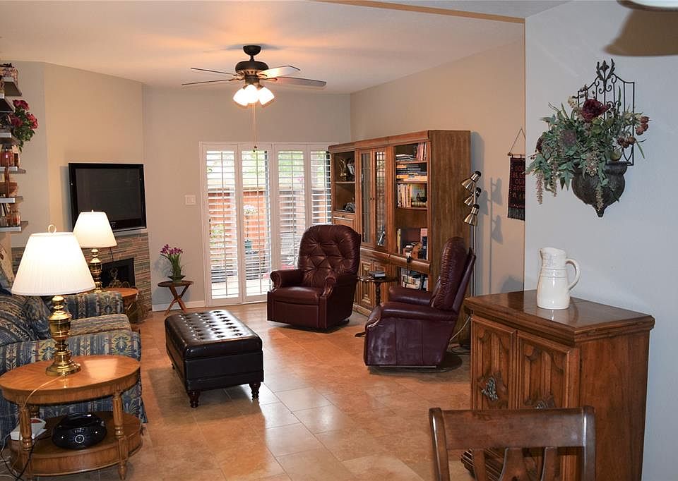 1st image of 11711 Memorial Dr APT 195