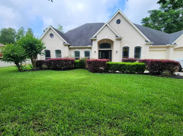8440 Majestic Lake Ct, Montgomery, TX 77316