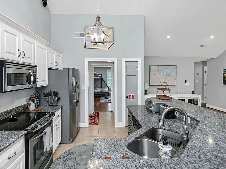 215 Mariners Pointe Rd — Photo 40