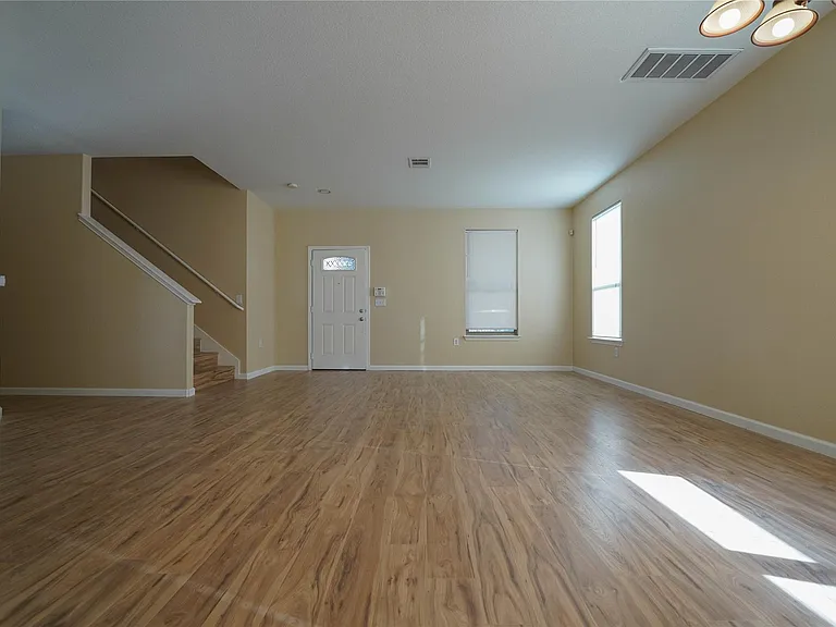 5520 Alomar Cv — Photo 8