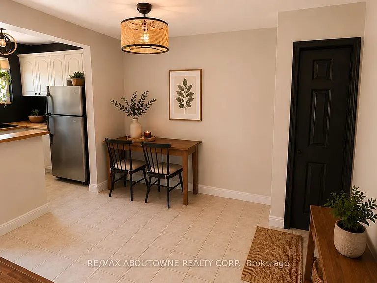 2373 King St E #51 — Photo 9