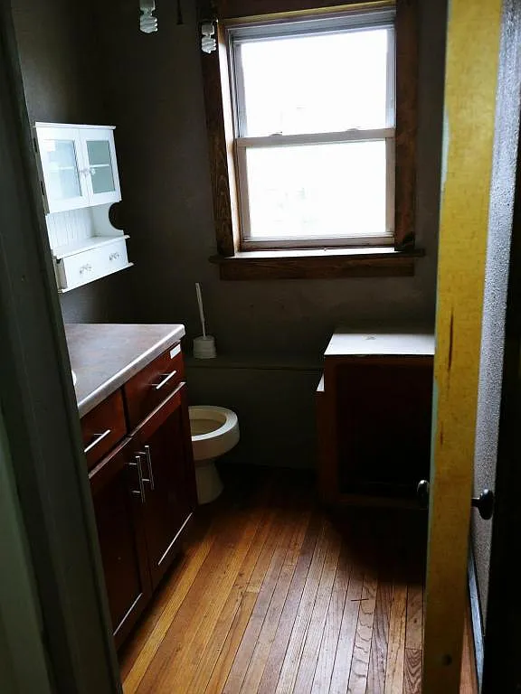 118 E Railroad, Apt#3 — Photo 3