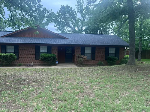 2623 Peachtree Ln Photo 1