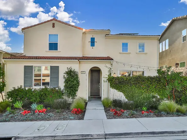 472 Tibbetts St, Santa Paula, CA 93060