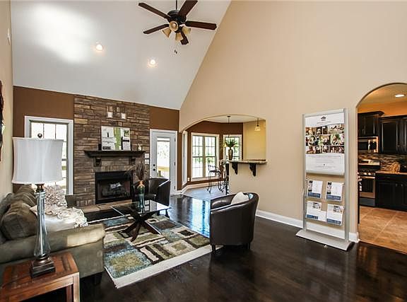 3rd image of 3 Terrace Of Hearthstone Lot 3