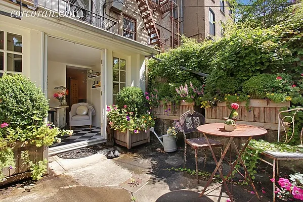 Rented by Corcoran | media 21