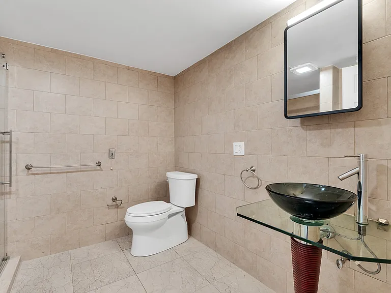 850 Grand Ave #202 — Photo 20