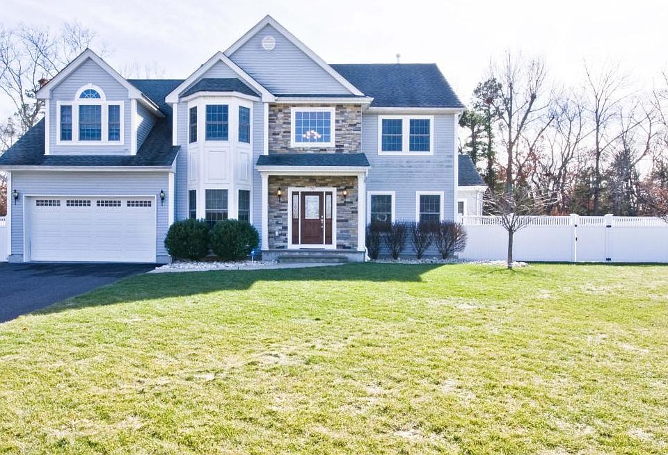 1st image of 76 Fortune Ct