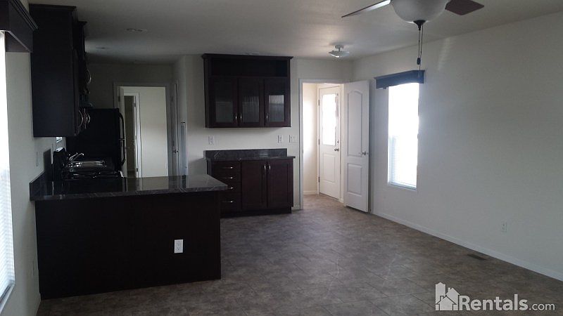 2nd image of 801 W Kachina Trl