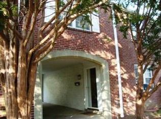 200 Maplewood Dr #C5, Pottstown, PA 19464