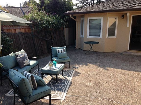 3rd image of 141 Gordon Ave