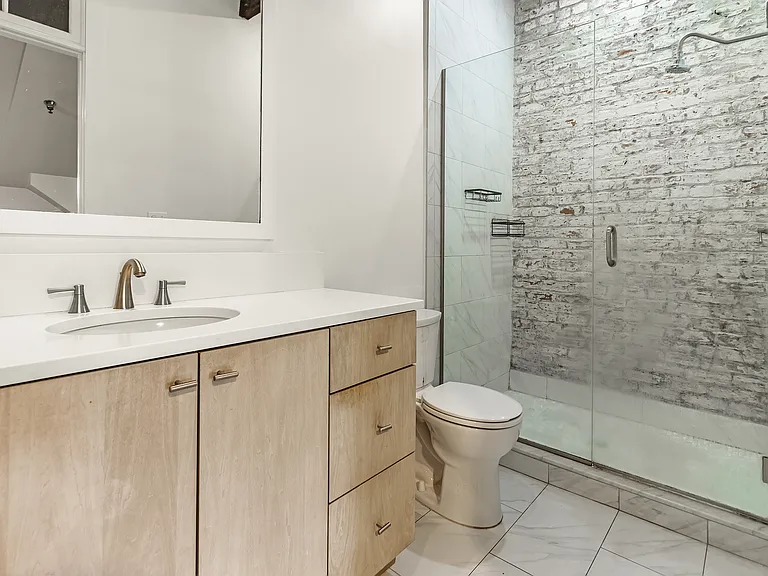 513 Conti St #3D — Photo 6