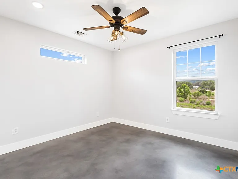 4574 Bump Gate Rd — Photo 18