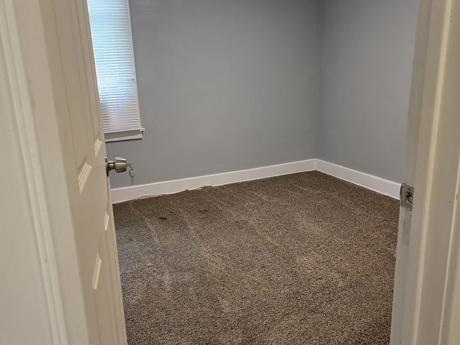 2 bed, $1,300 — Photo 2