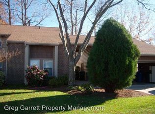 1669 Lake Christopher Dr, Virginia Beach, VA 23464