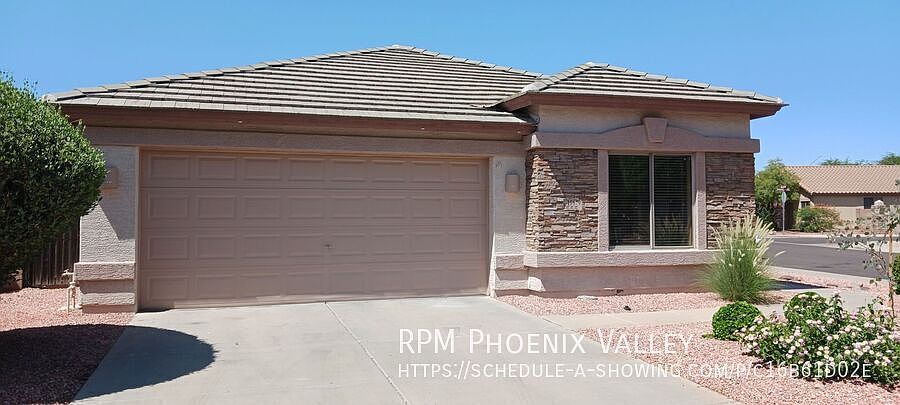 1st image of 15679 W Saguaro Ln