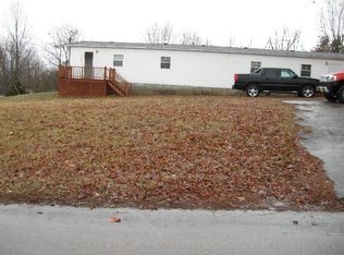 Woodlawn Dr, Byrdstown, TN 38549