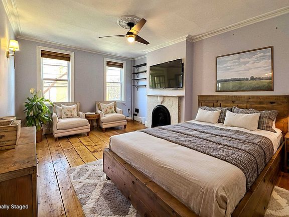 5th image of 157 Coles St