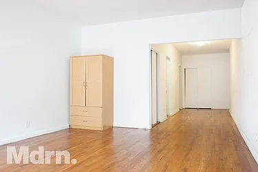 Rented by Mdrn Residential