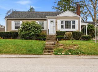 40 Shortway Dr, West Warwick, RI 02893
