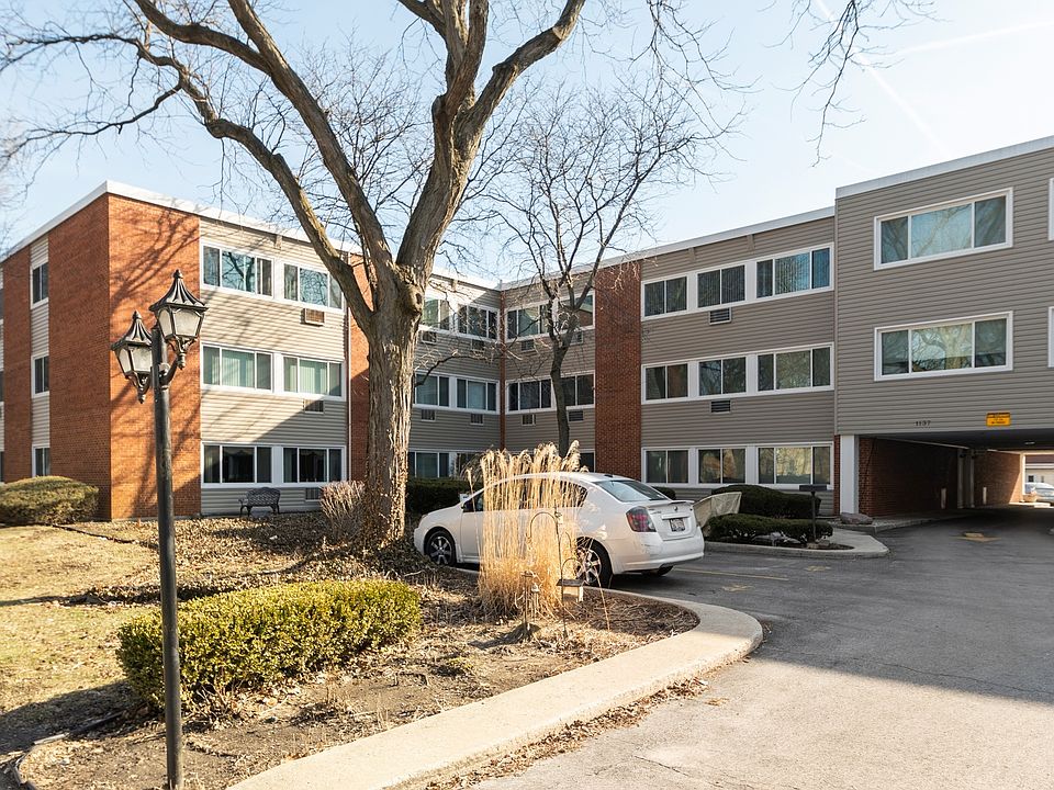 1st image of 1137 Leavitt Ave APT 104